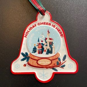 Metal ornament from the Walt’s lodge collection